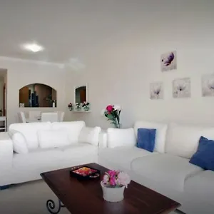 Familiar Con Jardin Y Terraza Privada Apartamento Alcaidesa